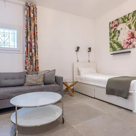 Casa Deborah L' Escala